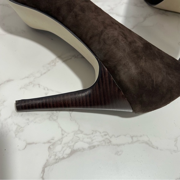 NIB Banana Republic Elegant Chocolate Brown Suede Pumps -- 10 - Picture 7 of 12
